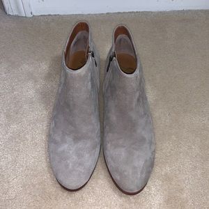 Basically new sam Edelman petty ankle booties